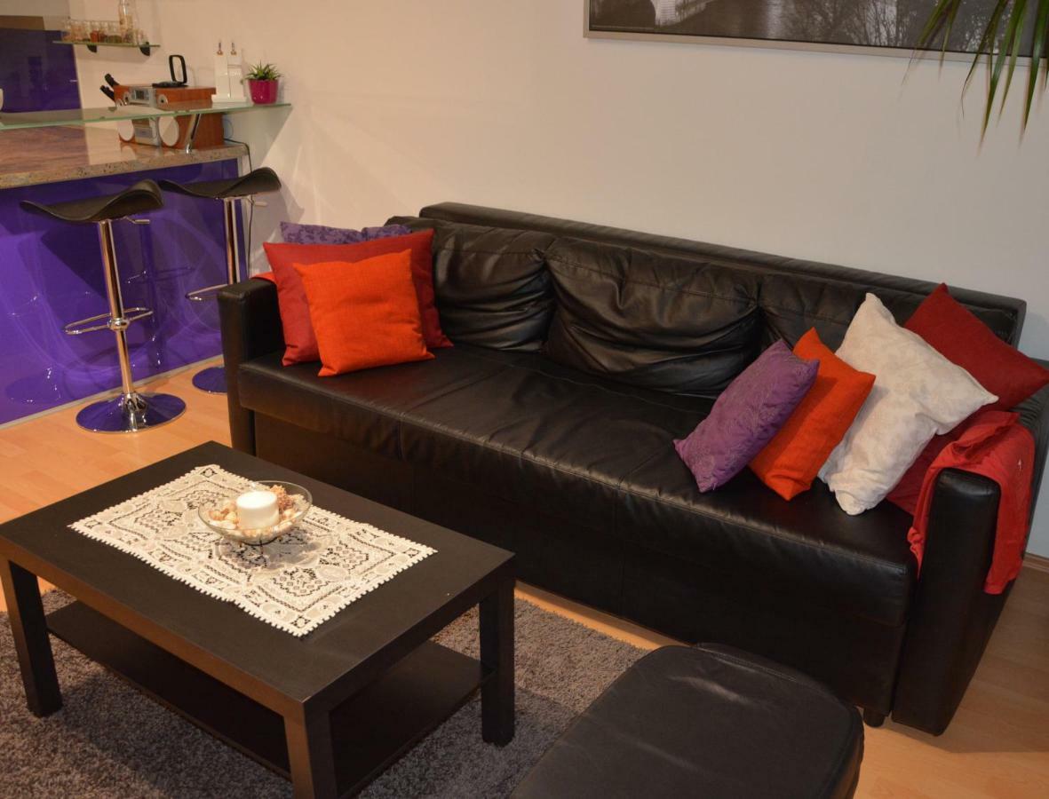 Apartmán Zderadova Brno Exterior foto