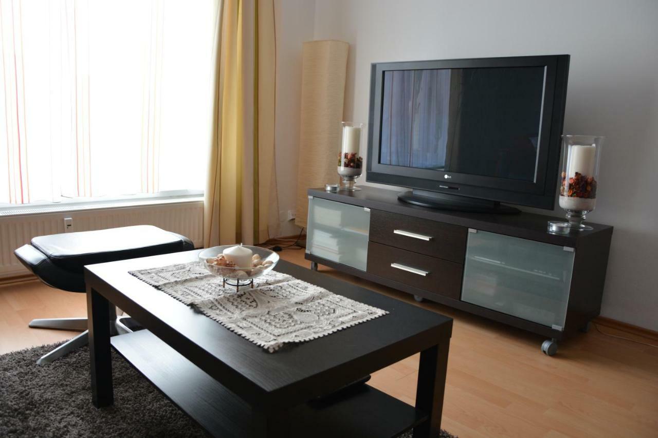 Apartmán Zderadova Brno Exterior foto